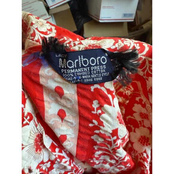 Vintage 60s Lady Marlboro Red White Floral Western Boho Long Sleeve Blouse Small - Picture 7 of 8